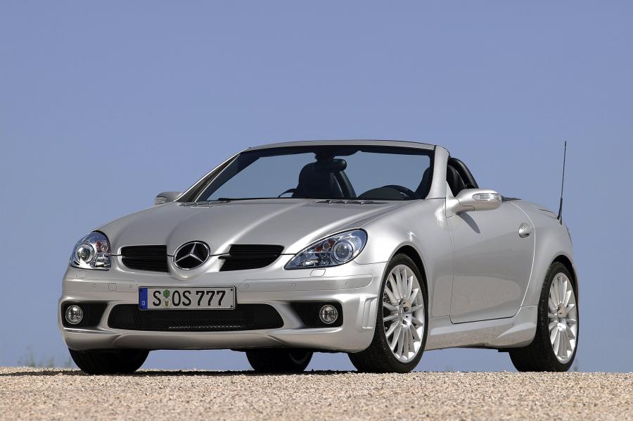  Mercedes-Benz SLK55 AMG 2004 года  (фото 3 из 30)
